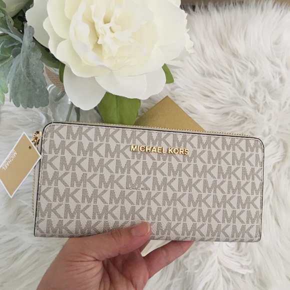 Michael Kors giftables large continental wallet - Picture 2 of 7